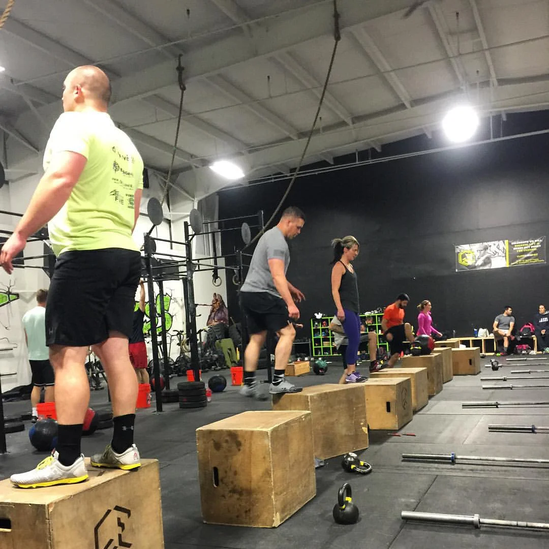 Zack, Kimbo, Liz, John Boy, and Jillian getting real filthy on Monday. 