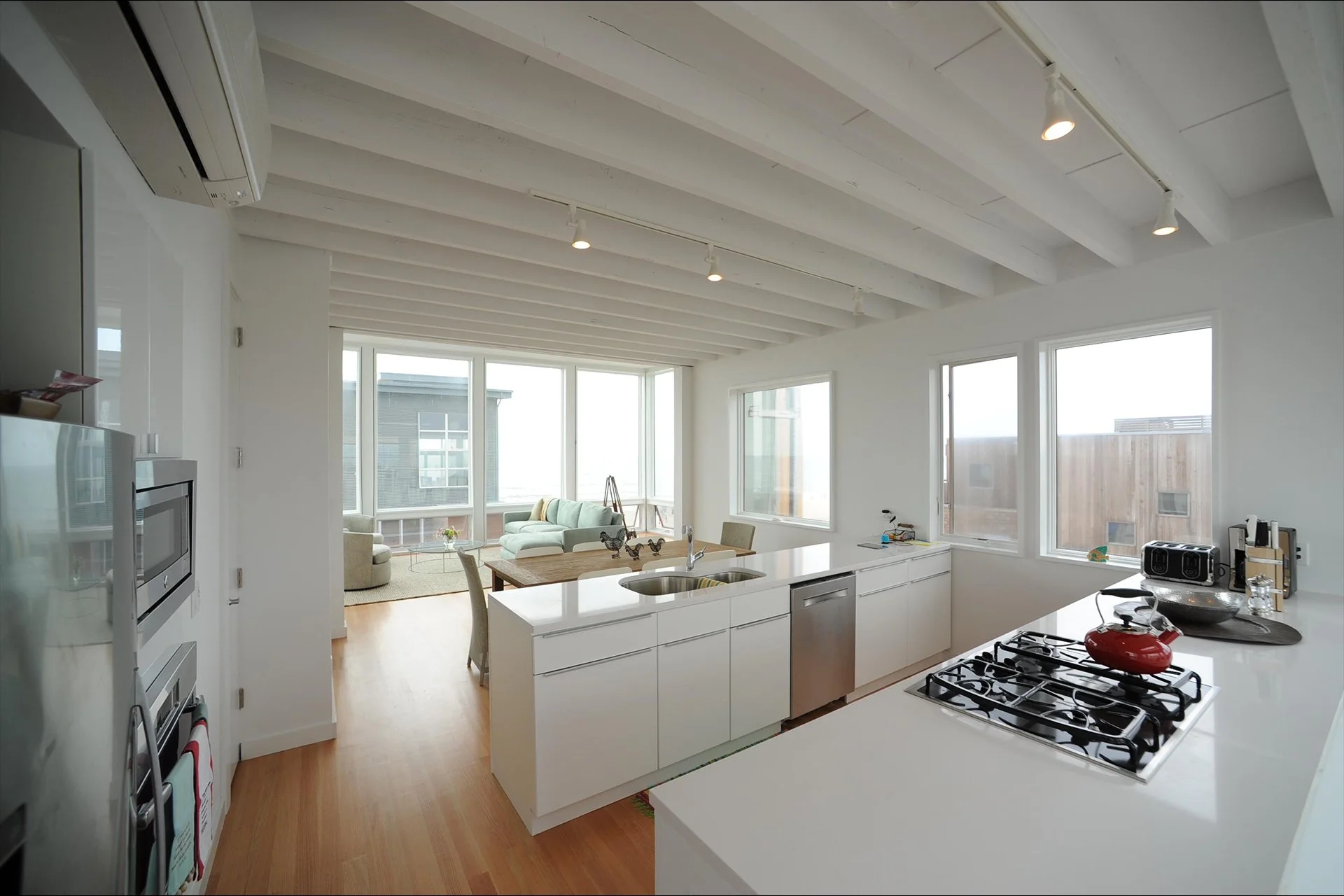 4-SUPERIOR-Kitchen-View-2.jpg