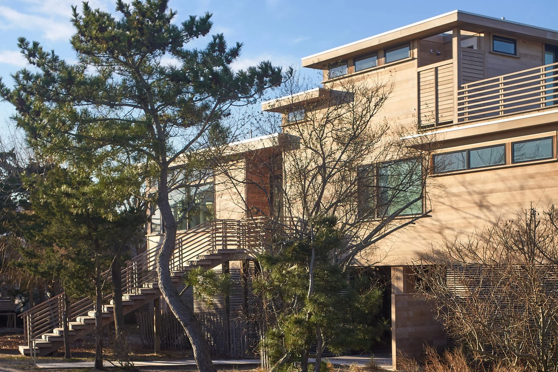 Cover 1-SCHOONER-Exterior-View-1.jpg