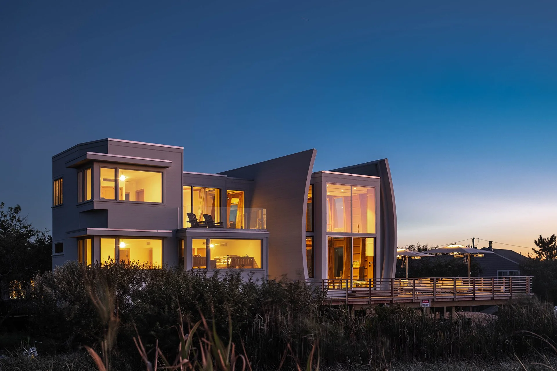 3-Dolphin-Twilight-Exterior-View-3.jpg