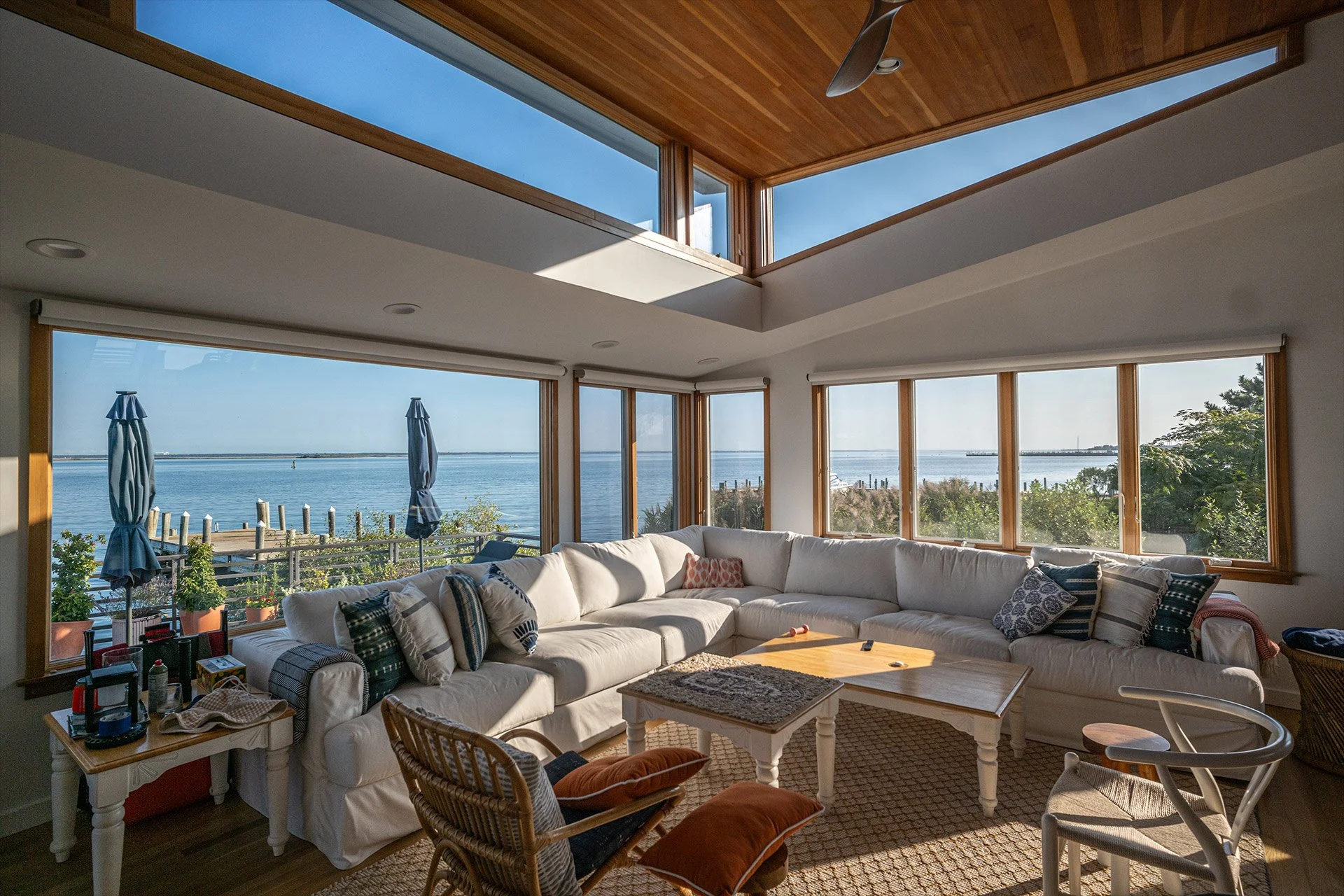 5-BAY-WALK-Living-Room-1.jpg