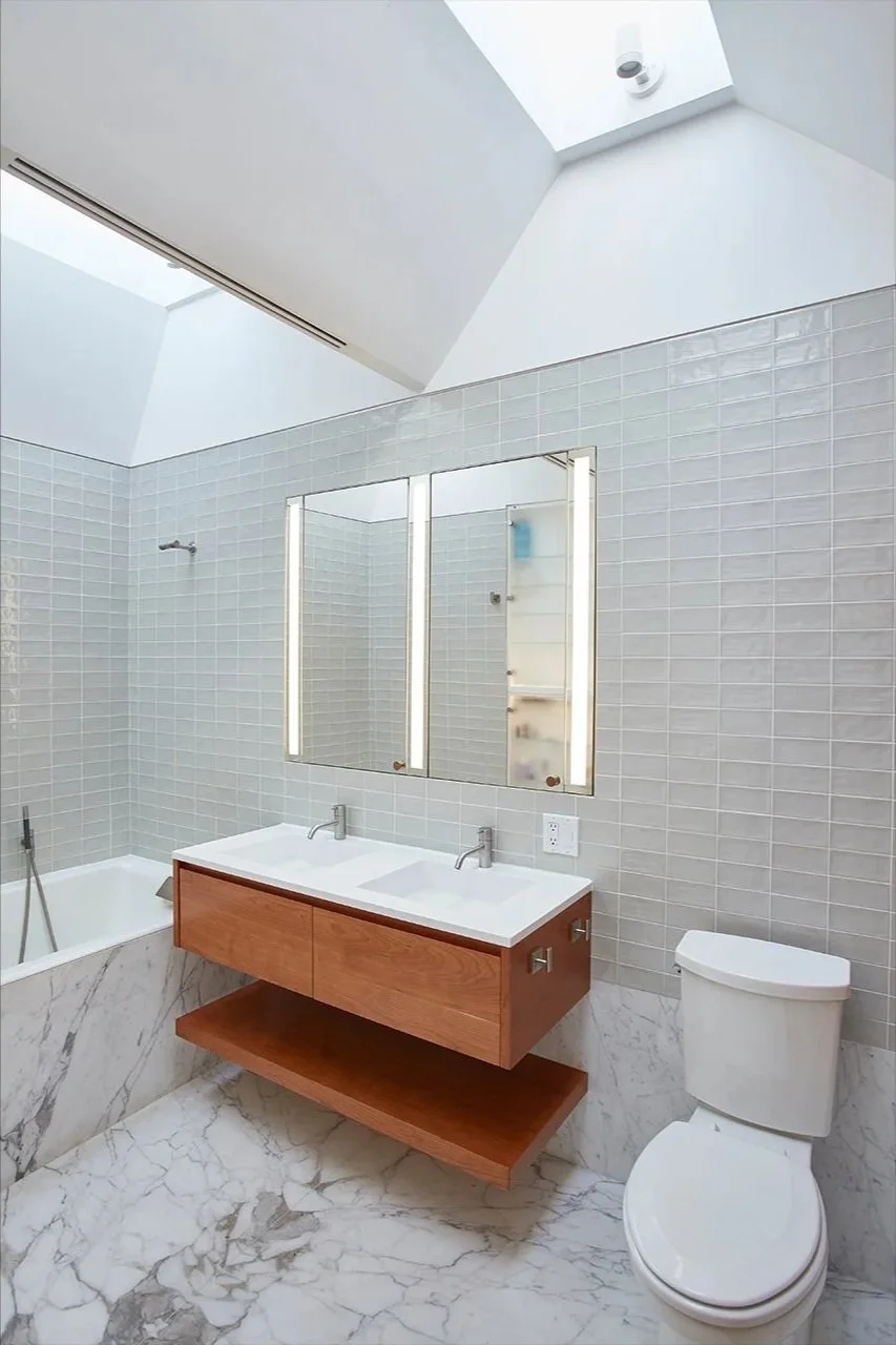 3-7TH-ST-2-Bathroom-View-3.jpg