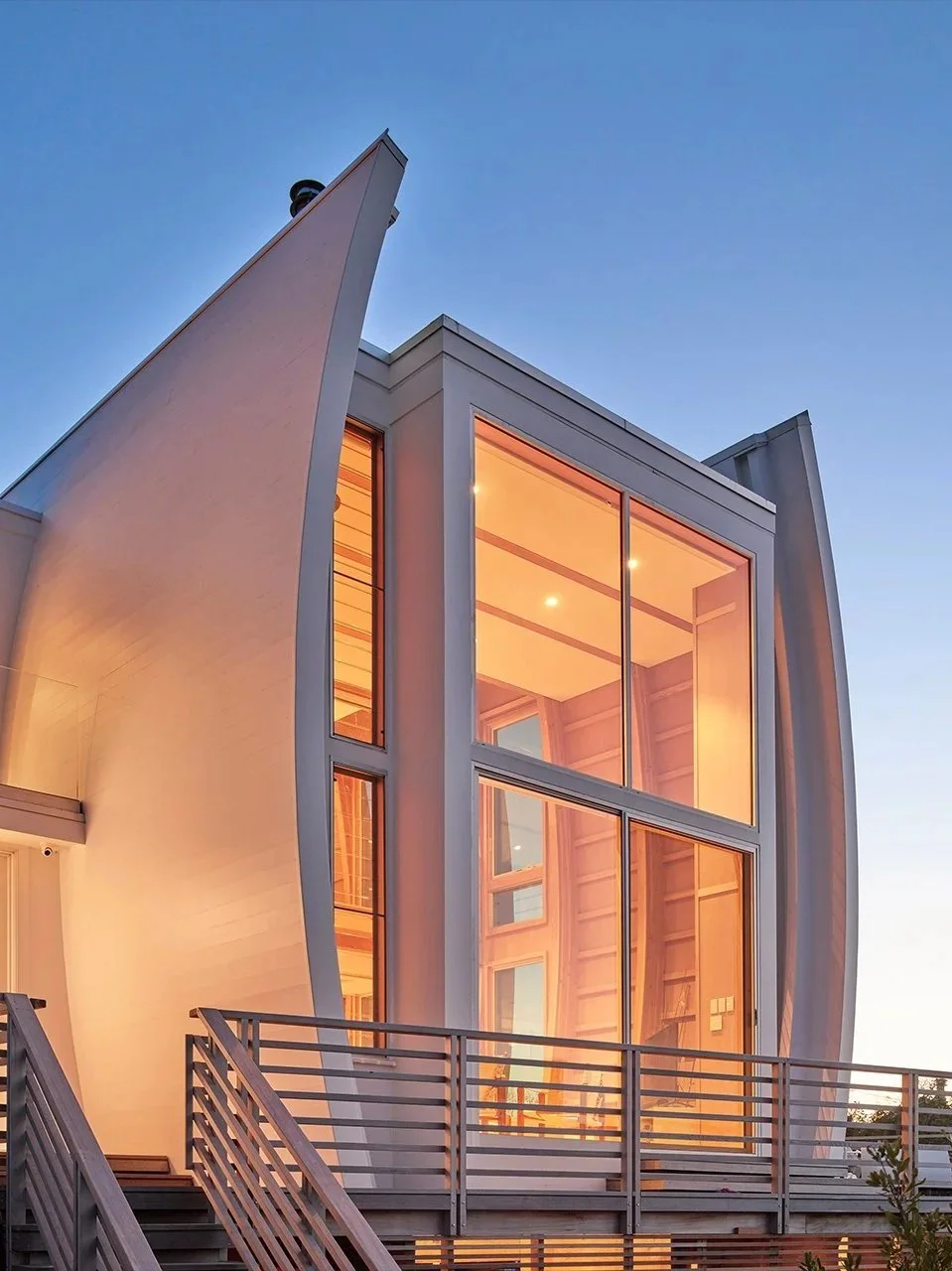 10-Dolphin-Exterior-View-5.jpg