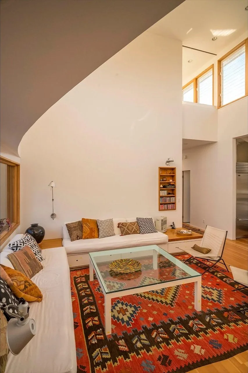 8-SANDPIPER-2_Living-Room-View-3.jpg