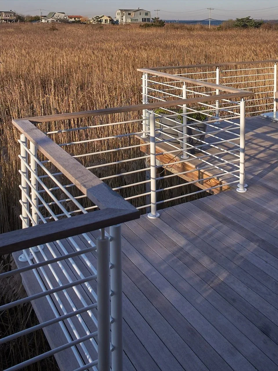 7-SCHOONER-Guardrail.jpg