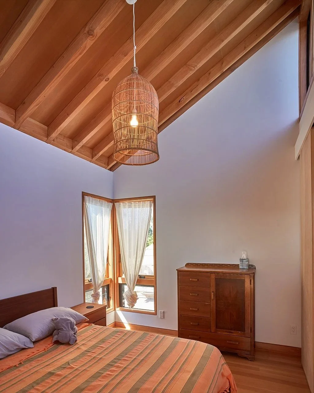 4-PLANK-Bedroom.jpg