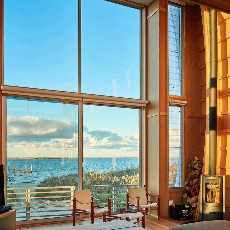 6-Dolphin-2ND-Floor-living-4.jpg
