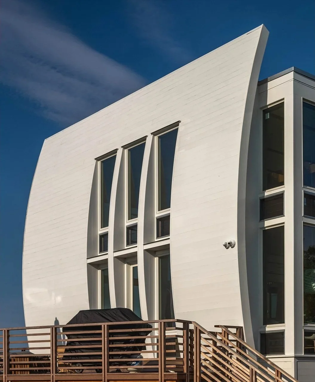 7-Dolphin-Exterior-Detail.jpg