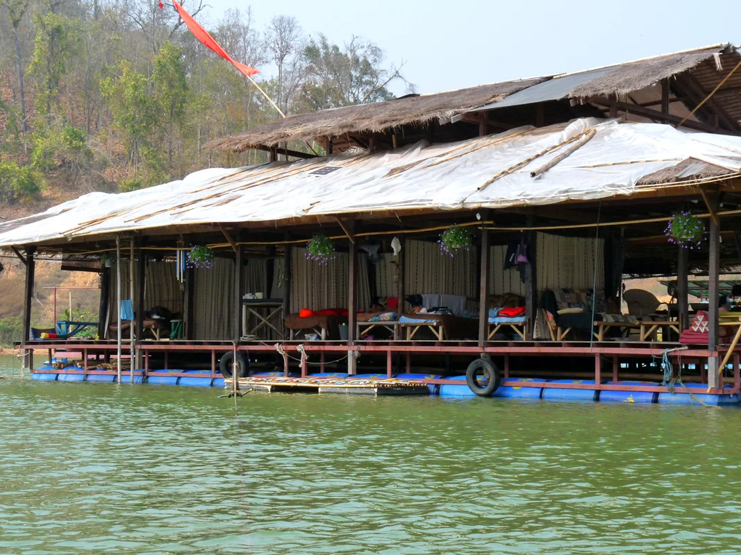 Notre lieu de vie @ Om Waters (Thailande)