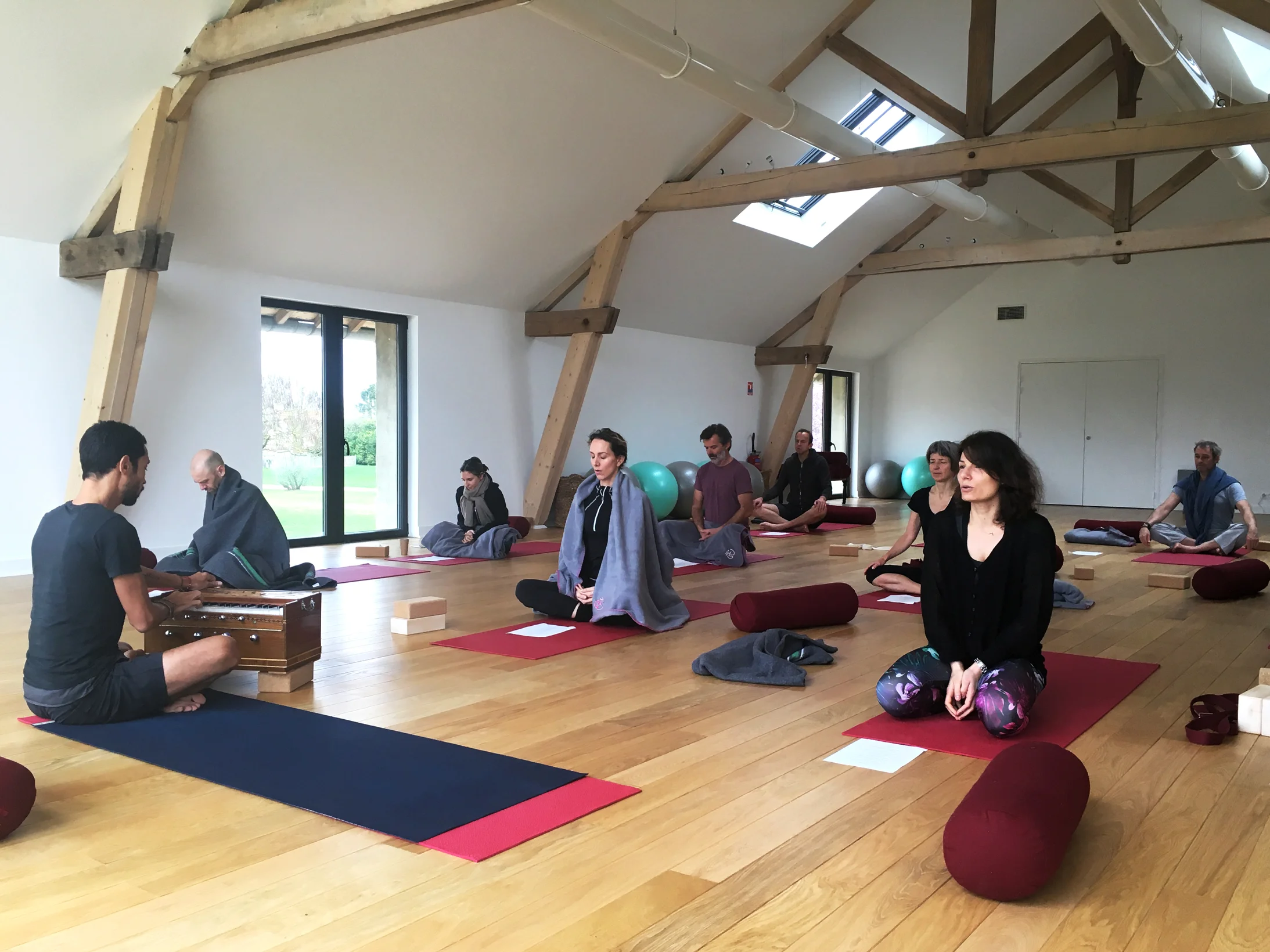 Harmonium chanting @ La Ferme de Solterre - Mars 2017