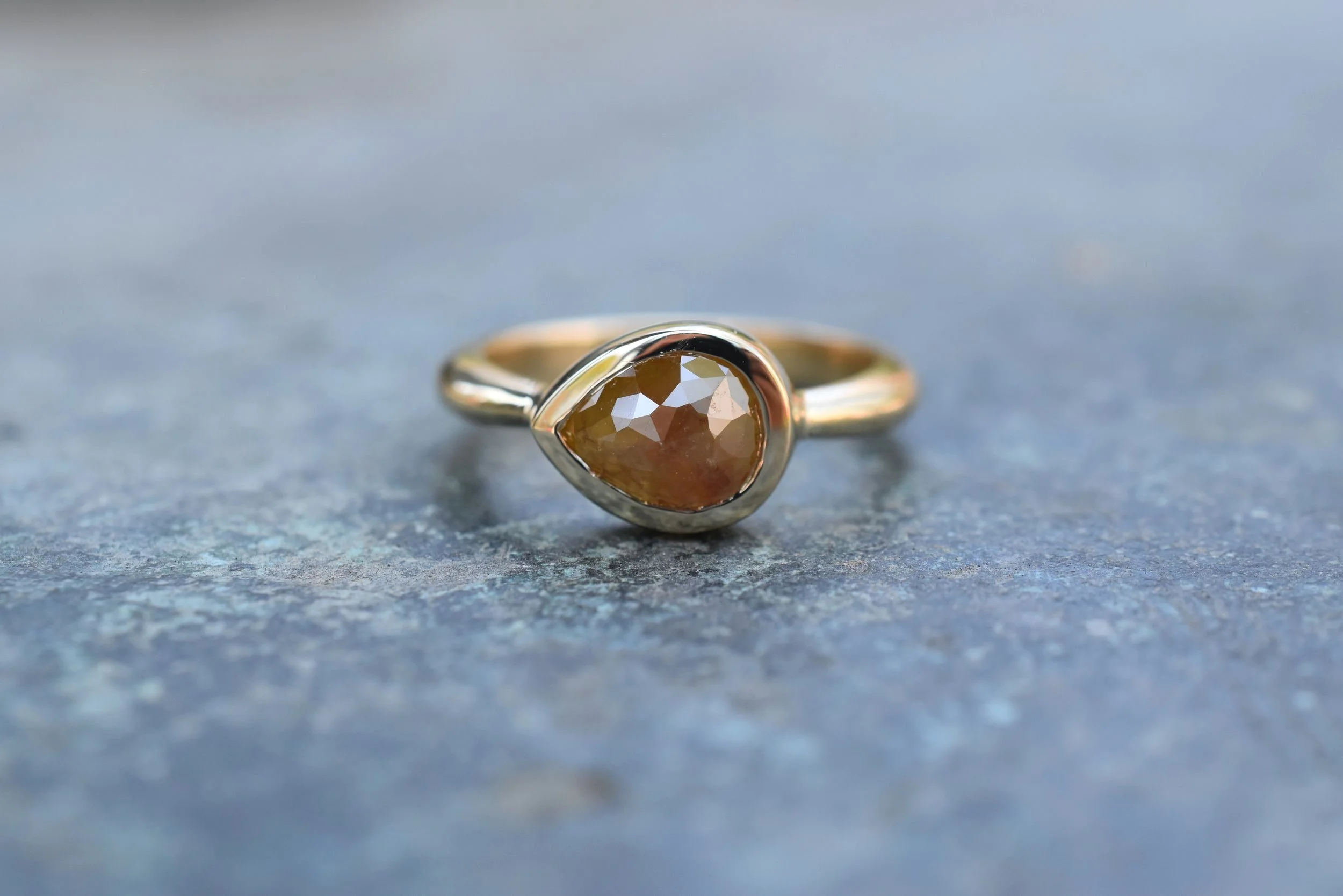 pear+yellow+diamond+3.jpg