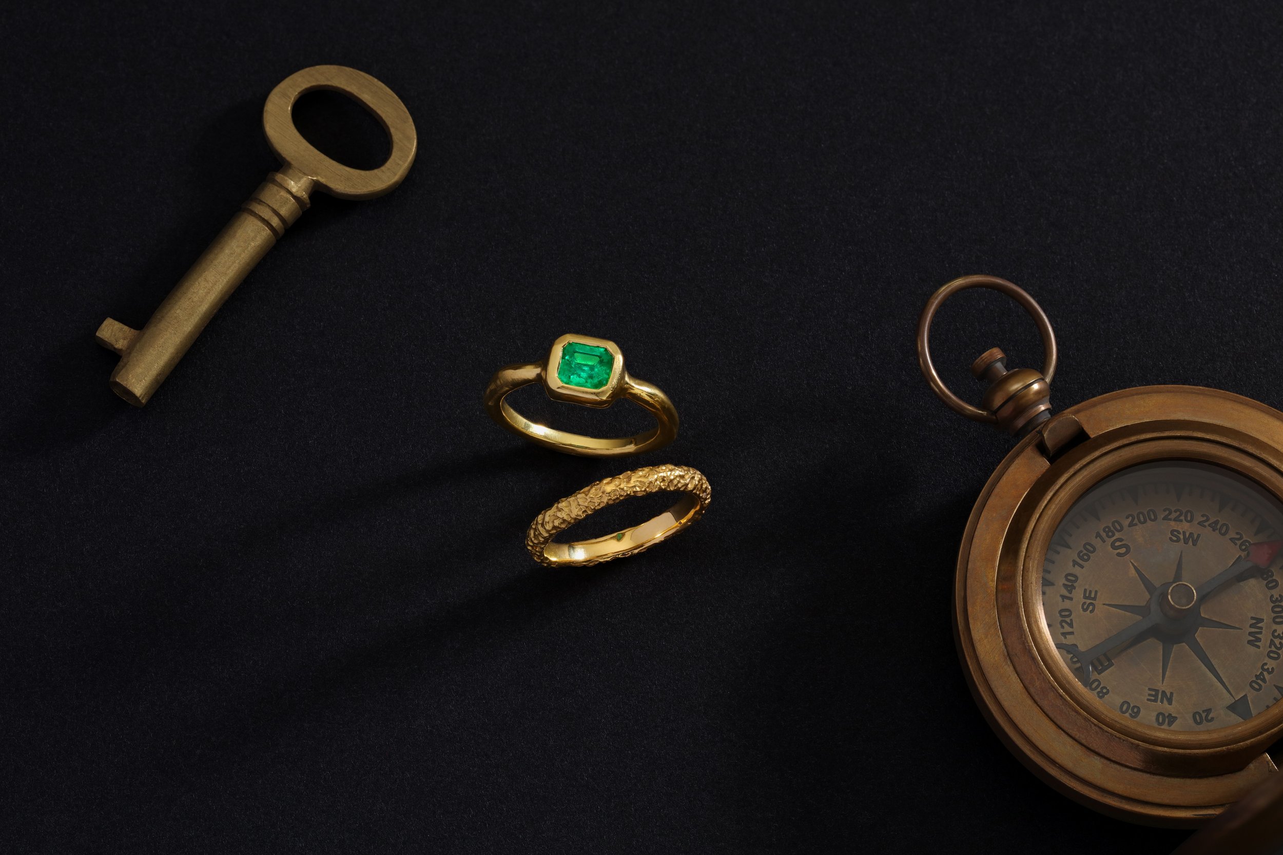 sararey emerald compass.jpeg