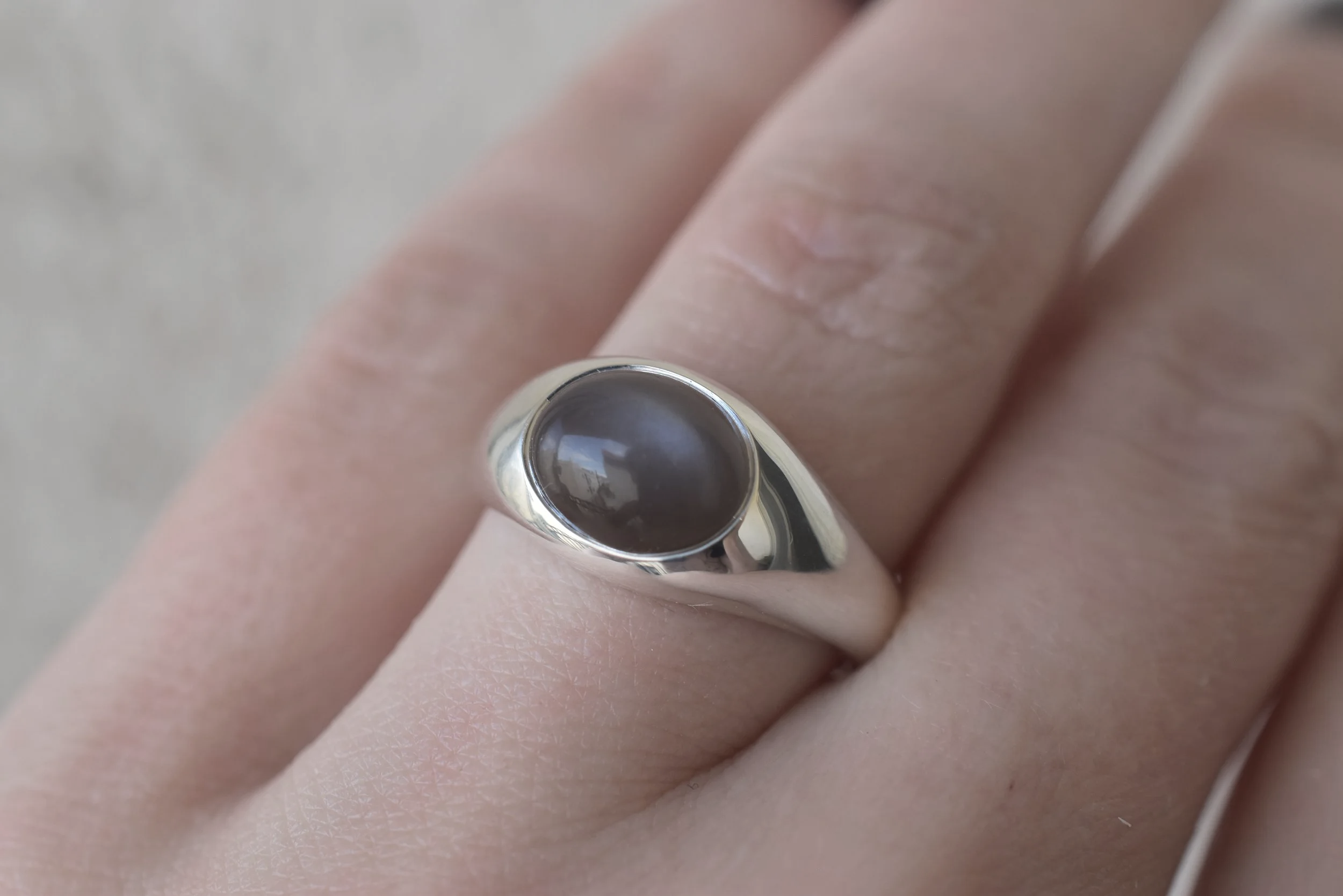 moonstone+silver+grey.png