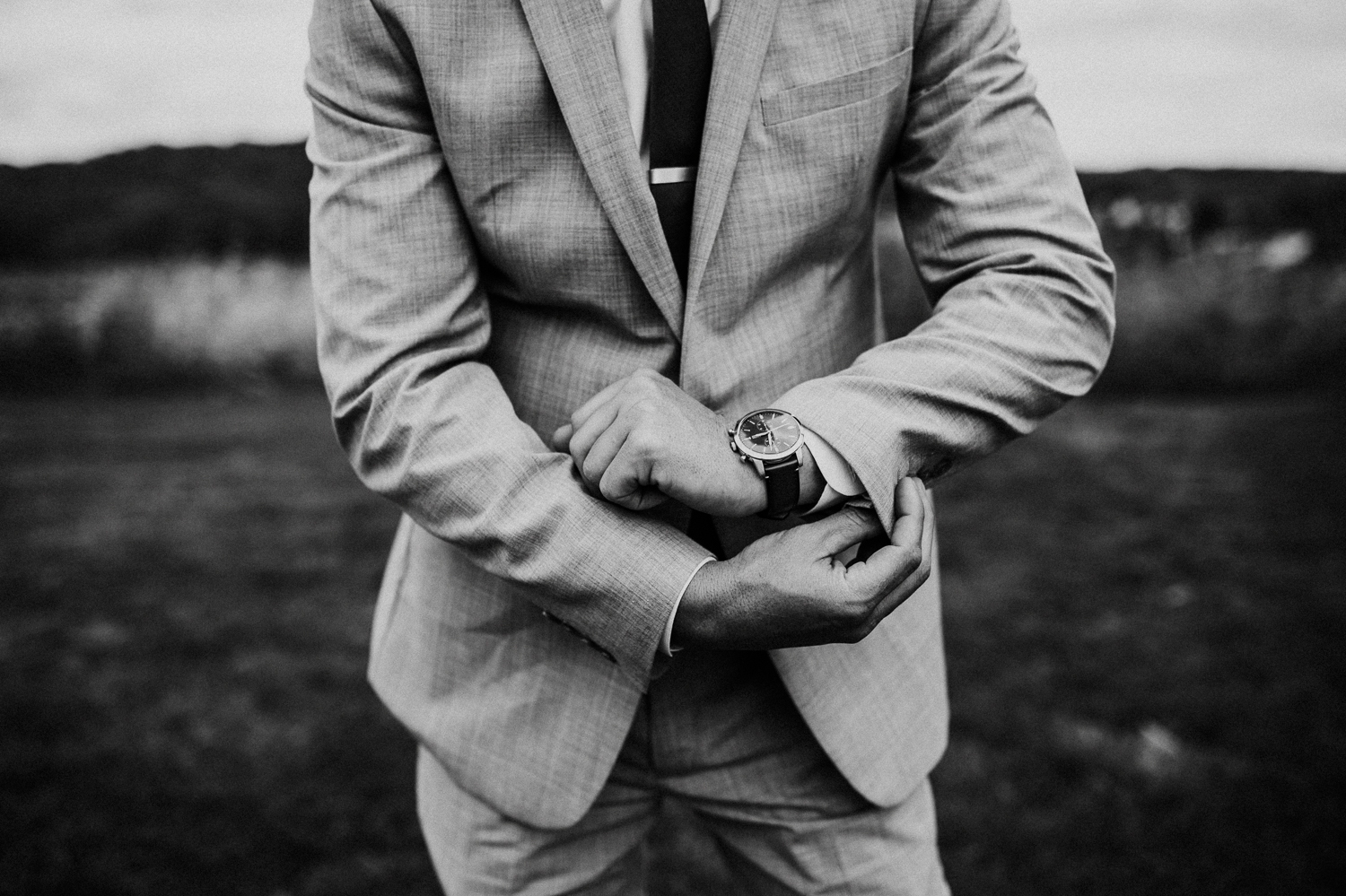 phoenix_maryland_barn_silo_hill_wedding_photographer 23.jpg