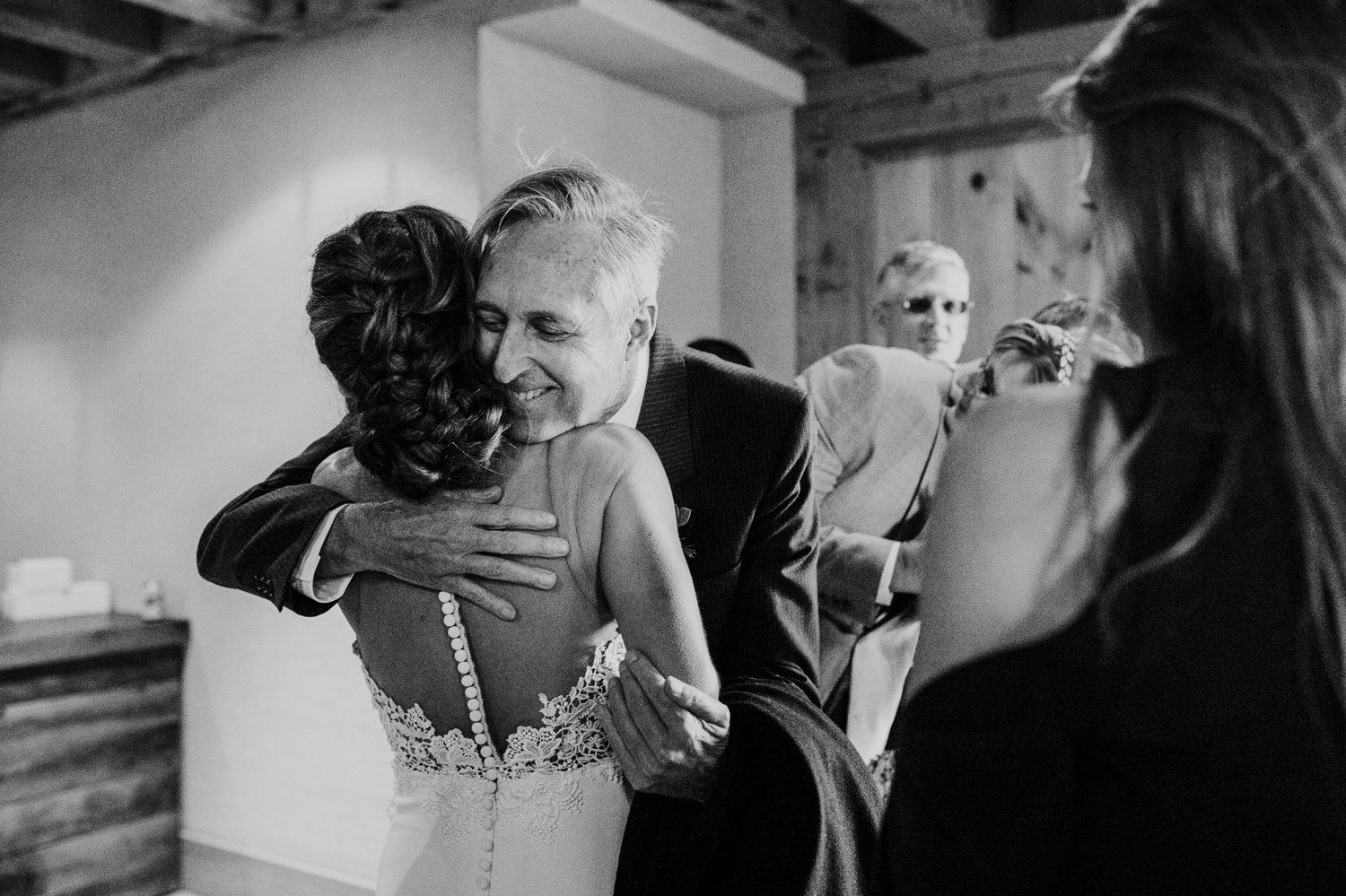 phoenix-maryland-silo-barn-hill-wedding-photographer 1.jpg