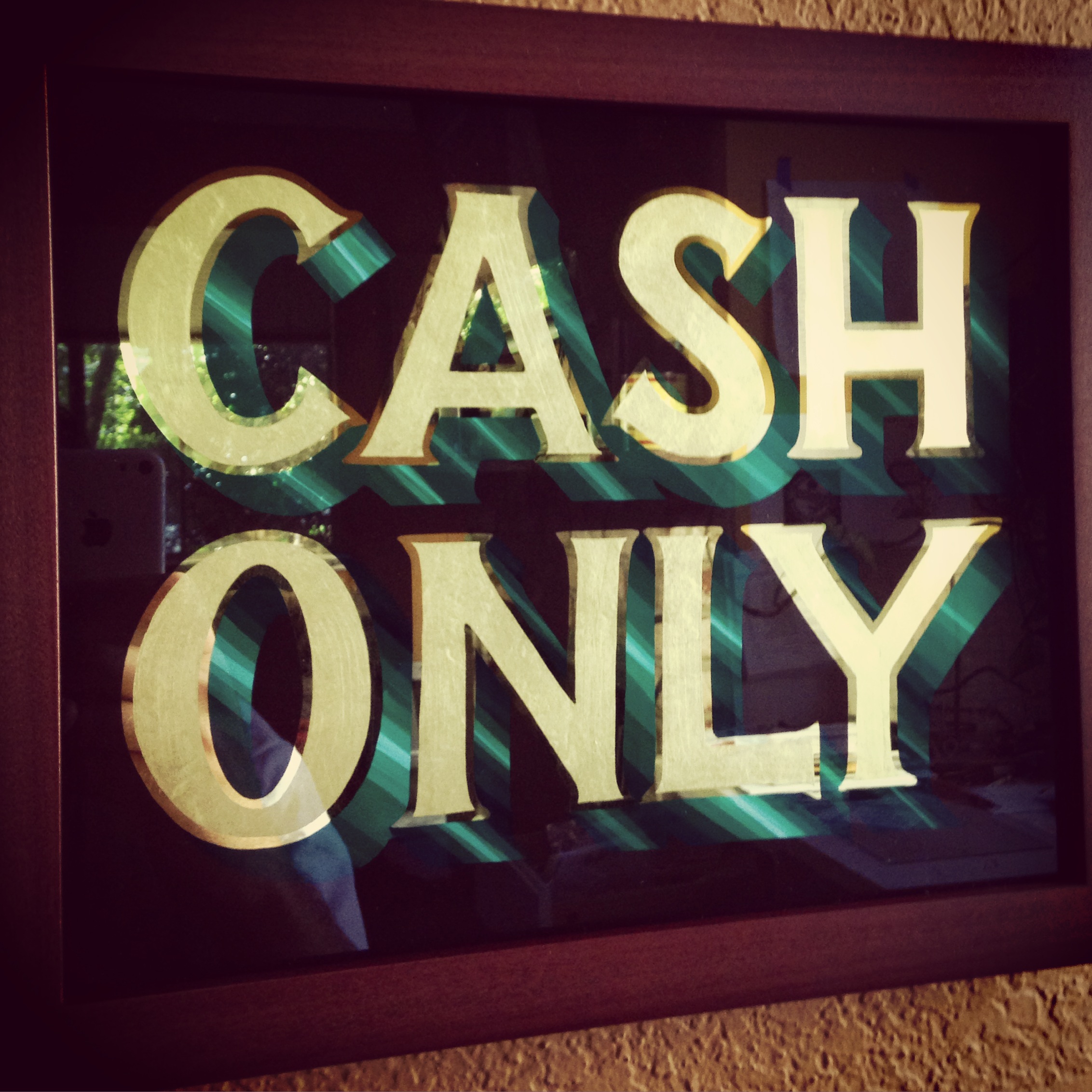  Gilded cash only sign for Paul and Eddies Monta Vista Inn of Cupertino.&nbsp; 