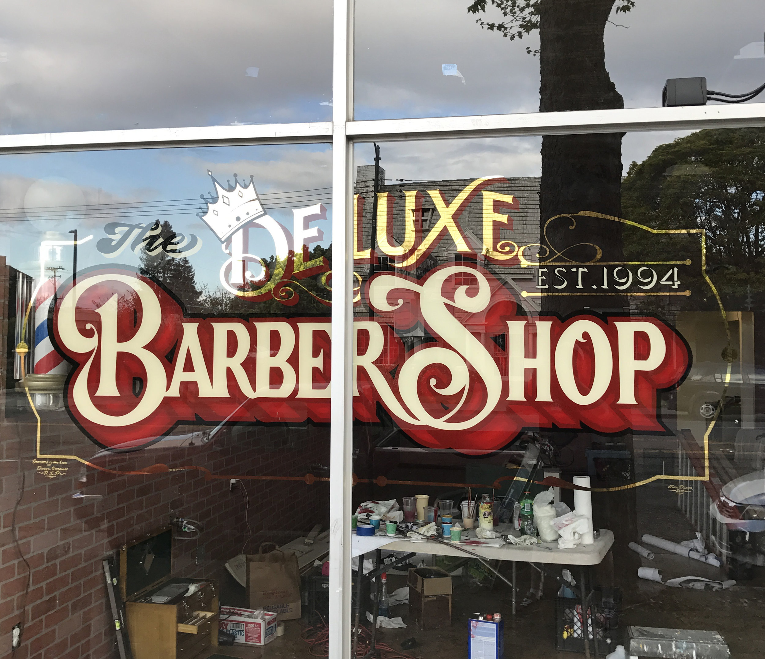 Deluxe Barber Shop Oakland 