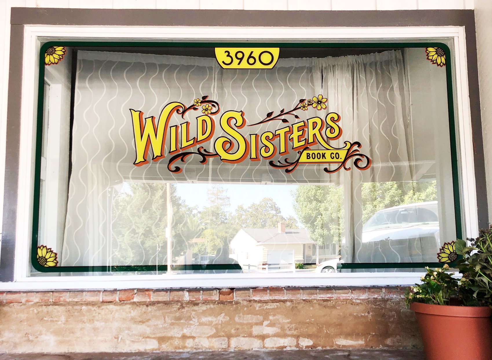 Wild Sisters Book Co. 