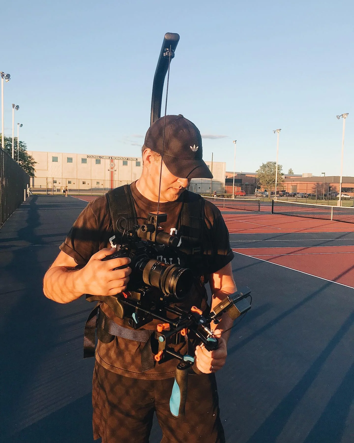 My Instagram story poll said clients love BTS! Haha Stoked to share some work once it&rsquo;s finished but filmed this fun tennis scene with my wife &amp; friend while we still had some sunny days.

#bts #behindthescenes #cinematography #dp #director