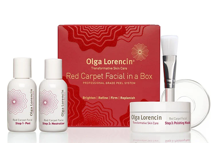 PH_OL_RED CARPET LINEUP_CROP.jpg