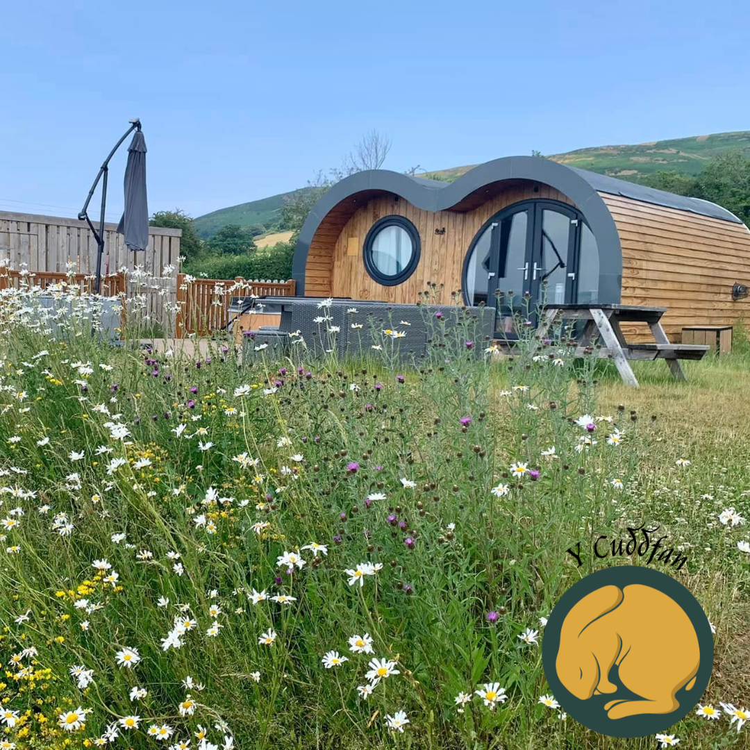 The Hideaway Pods (1).png