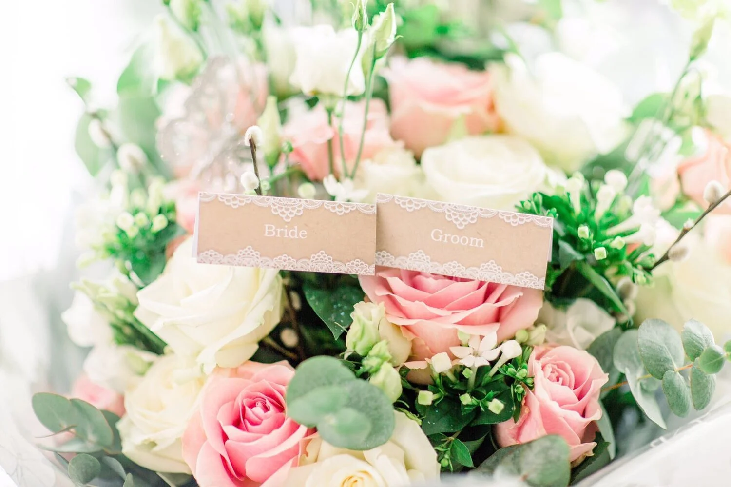 A Vintage and Bohemian Wedding Theme - The top 10 expert tips for choosing the right flowers for your wedding day! By The flower Shack