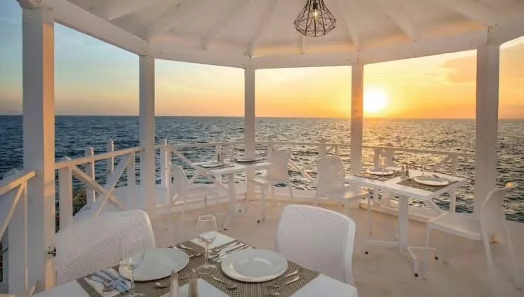 C And H Experience It Now Travel (5).jpeg