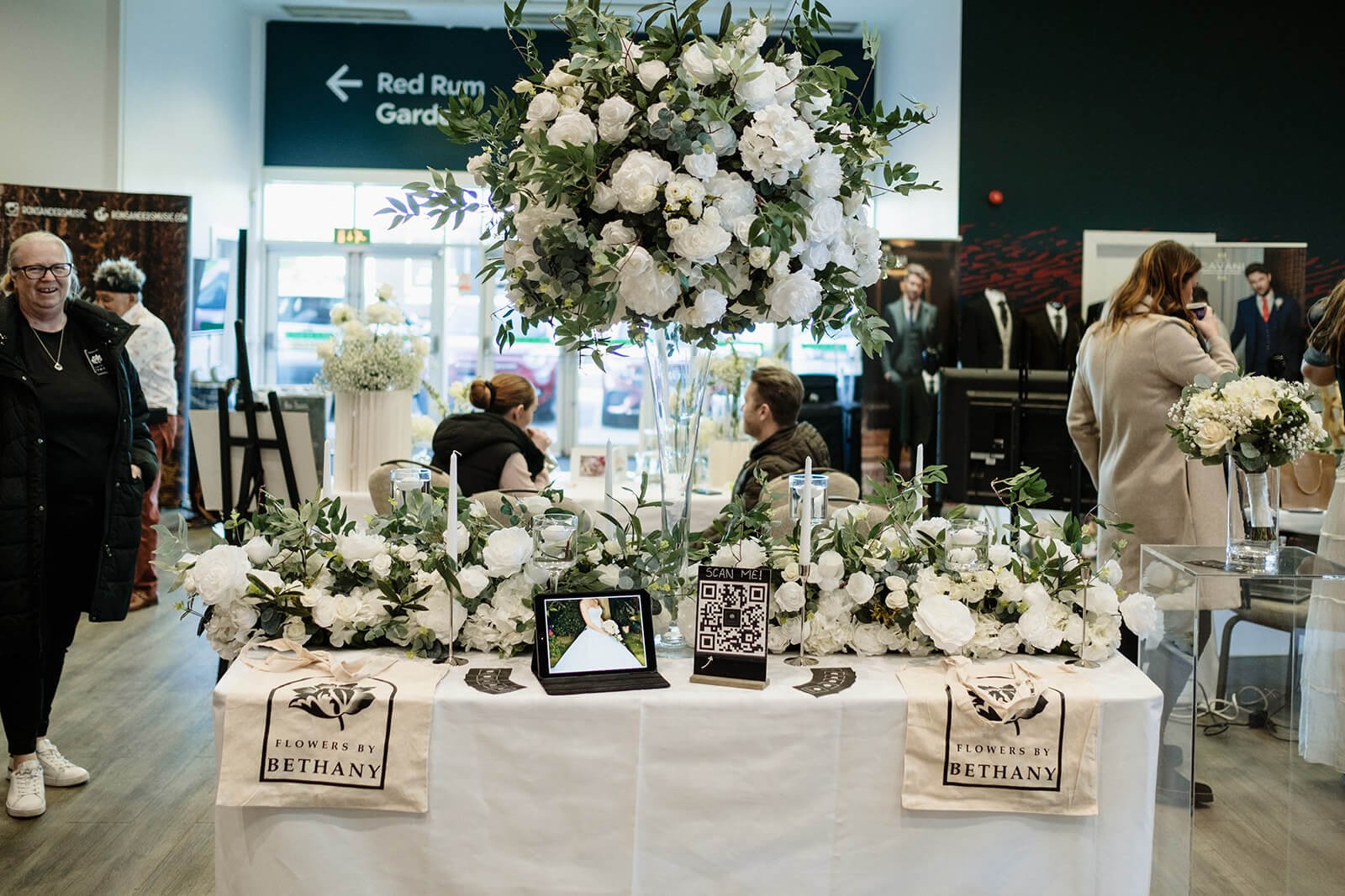 yes AINTREE-76.jpg