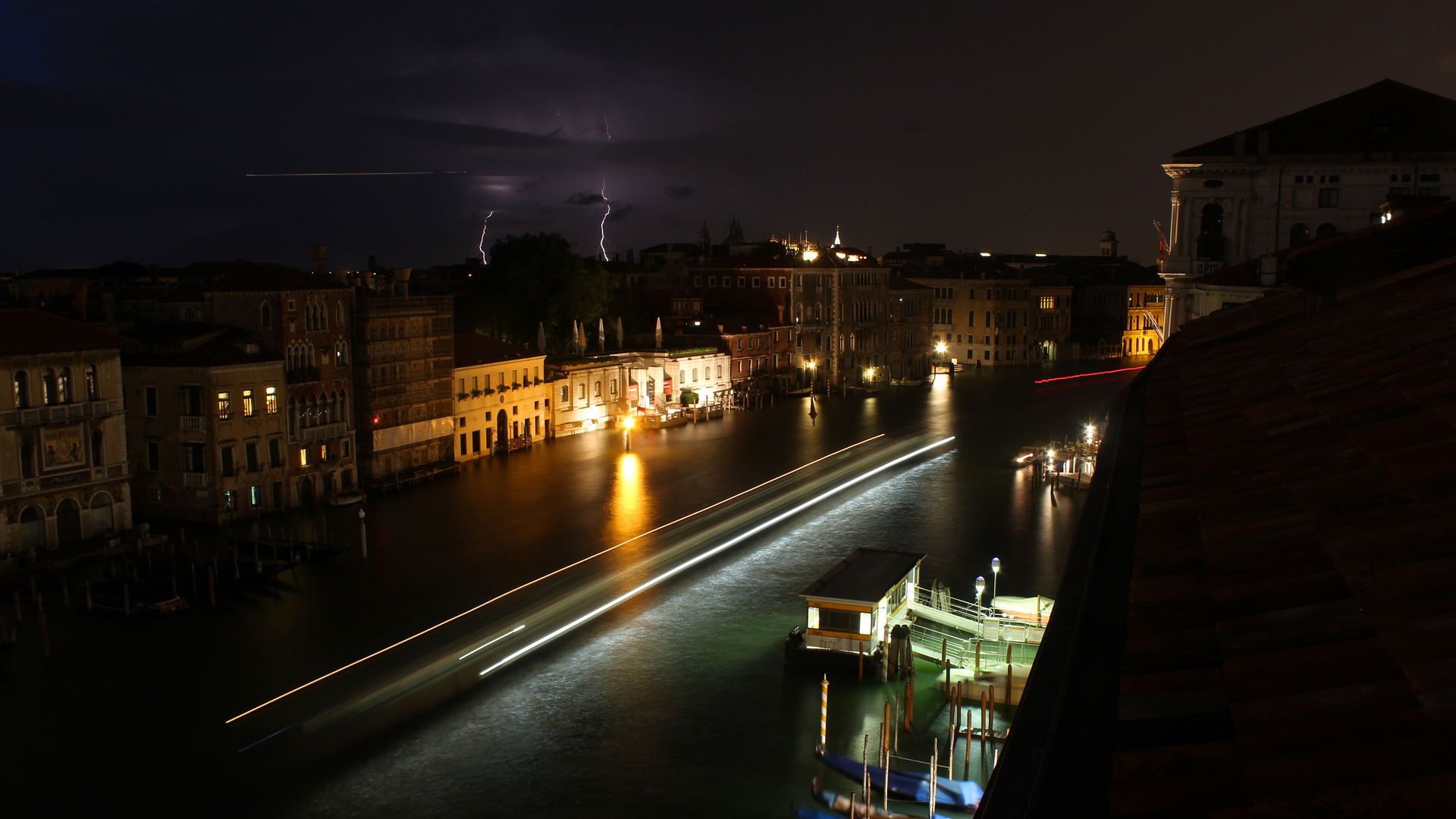 Gritti Palace Venice Lightning