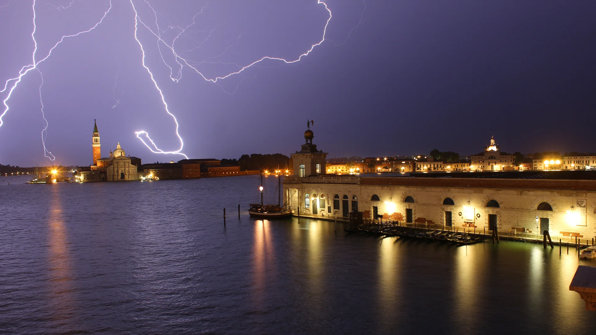 Westin Venice Lightning