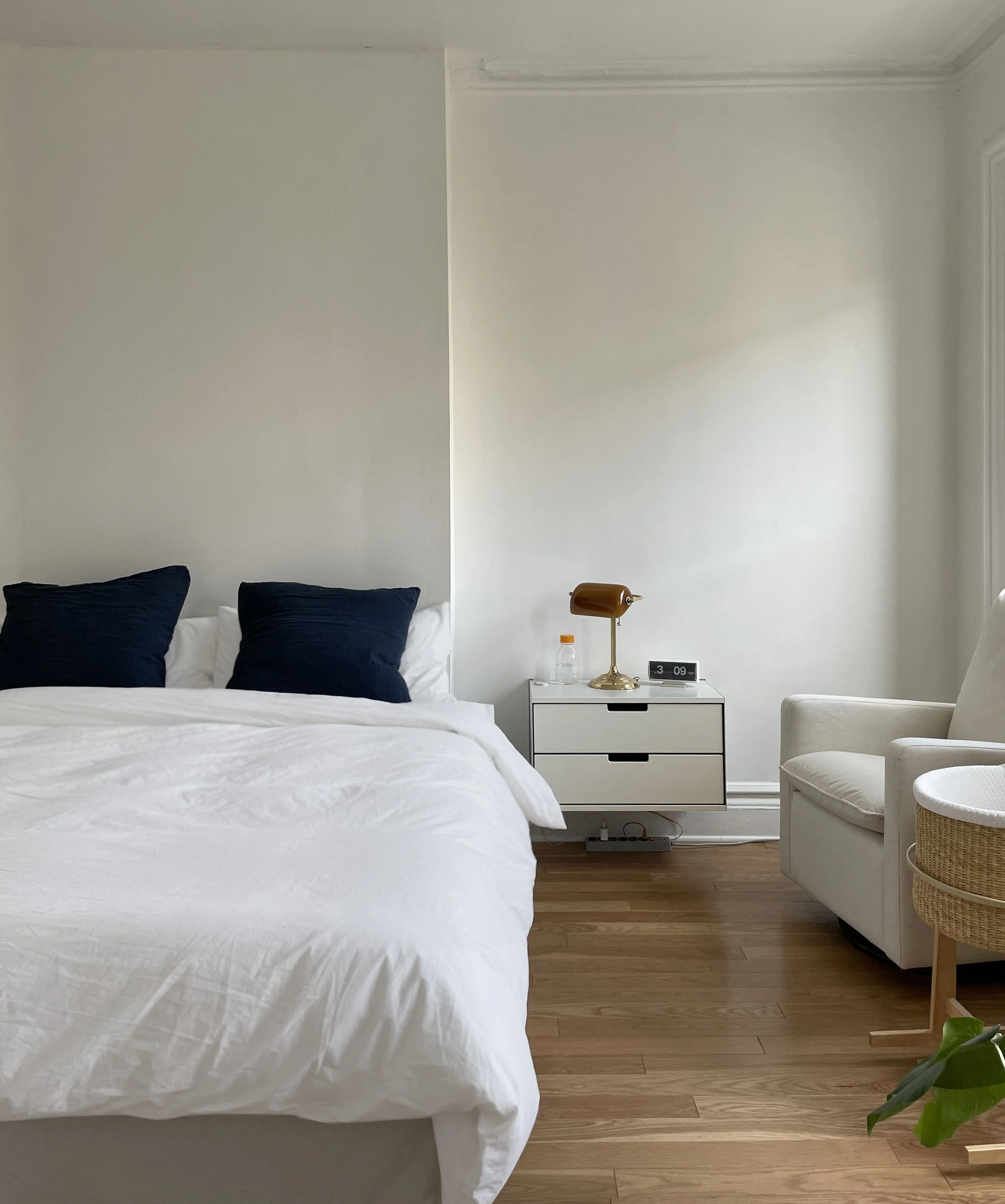 UPSTAIRS BEDROOM
