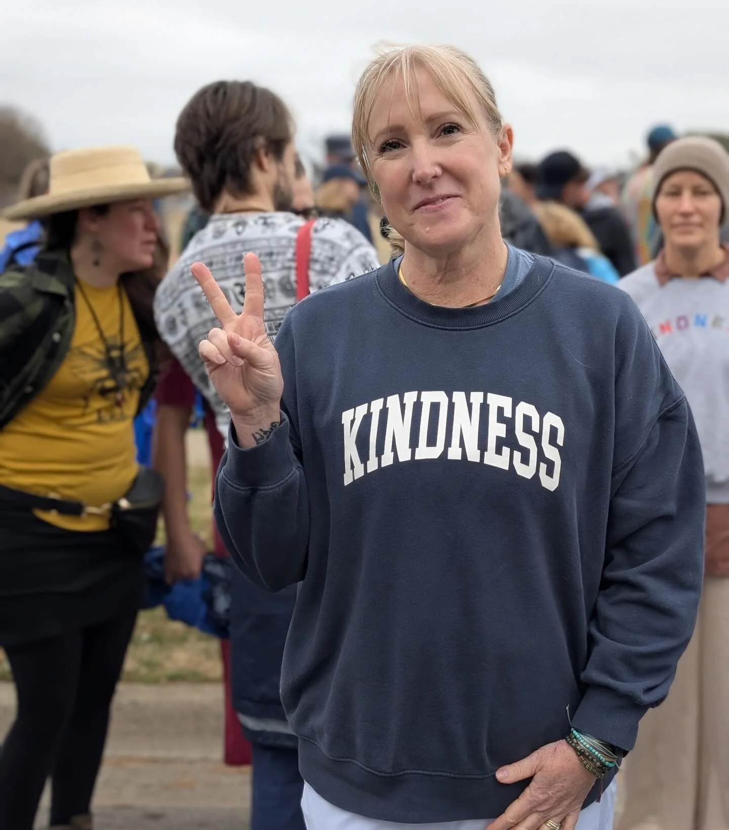 Wendy walked for peace! ☮️ 

While her journey was only a mile, it was a very emotional one when she met the monks in Fort Worth as they closed their 2300 mile walk for peace this weekend. 

Thank you Wendy for representing peace, mindfulness and com