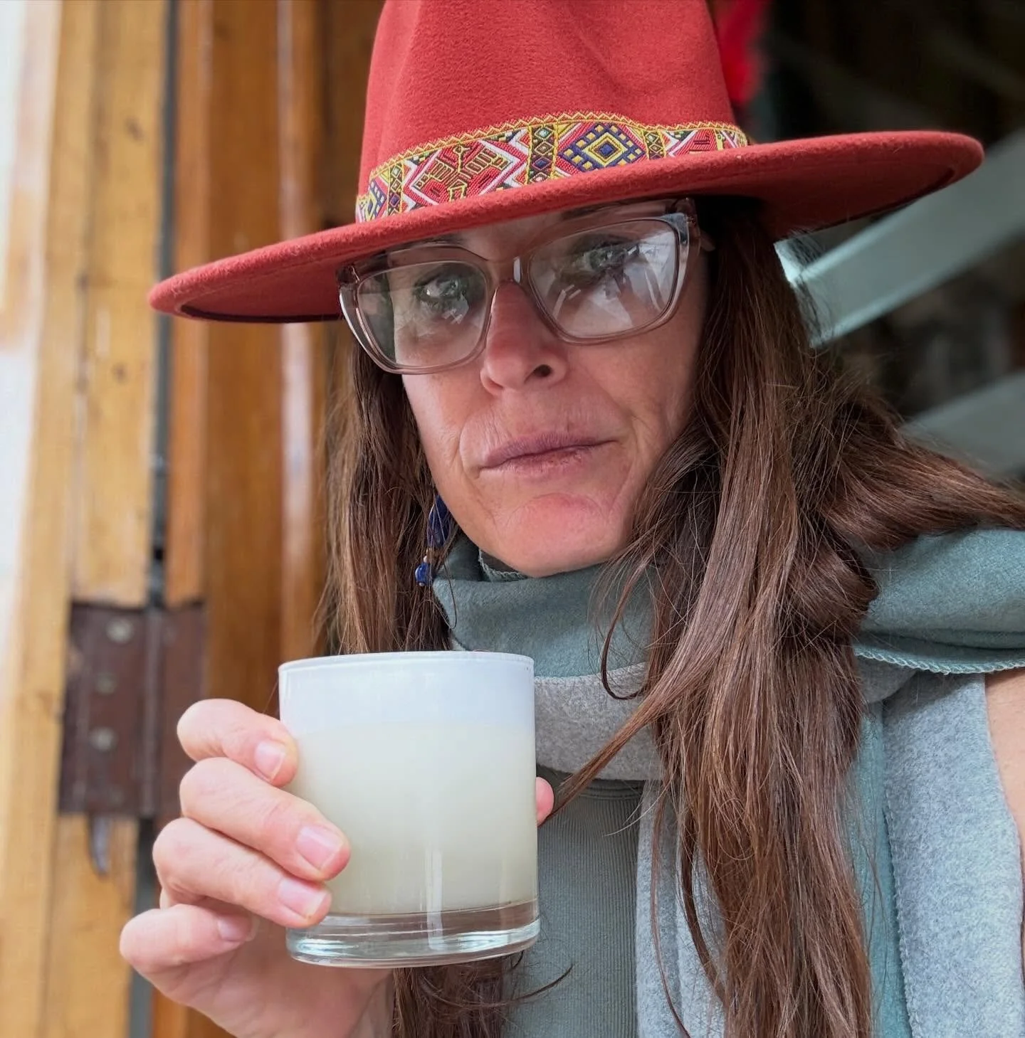 What does your version of your best self look like? 

Me - traveling the world, helping those in need, running two businesses, teaching college students, &amp; maintaining inner-peace amidst the chaos ❤️

Comment below 👇