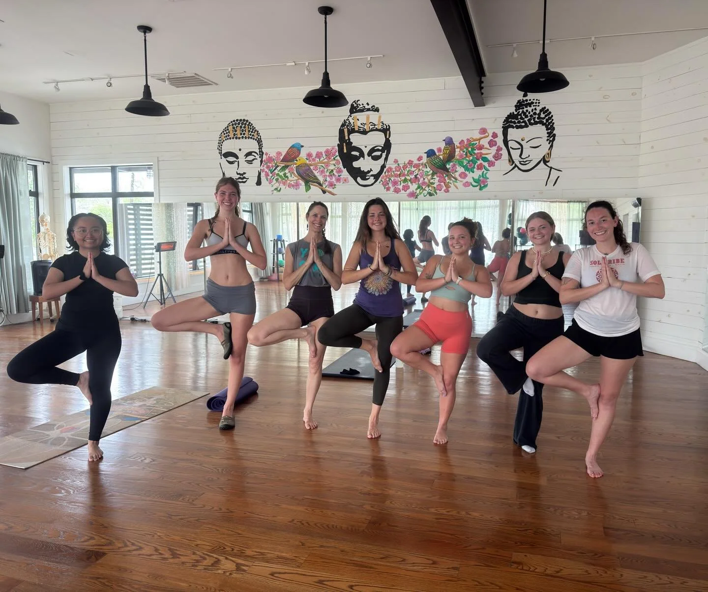 We 🫶 having the Bobcats in the house. 
Hot yoga with @txstyoga and @yogi_science_doctor 

#originalhotyoga