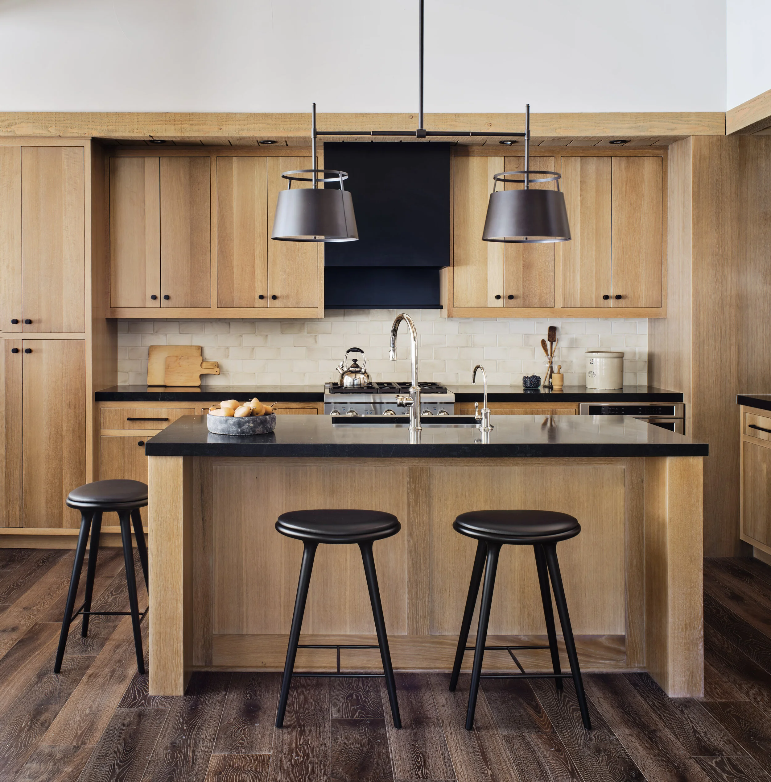 8184Villandry_Kitchen_02-v2.jpg