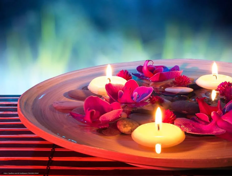 candlelitgratitudeflow.jpg