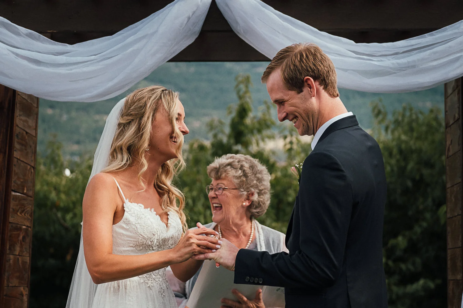 Steph and Tyler Blog-025-ARRA7746.jpg