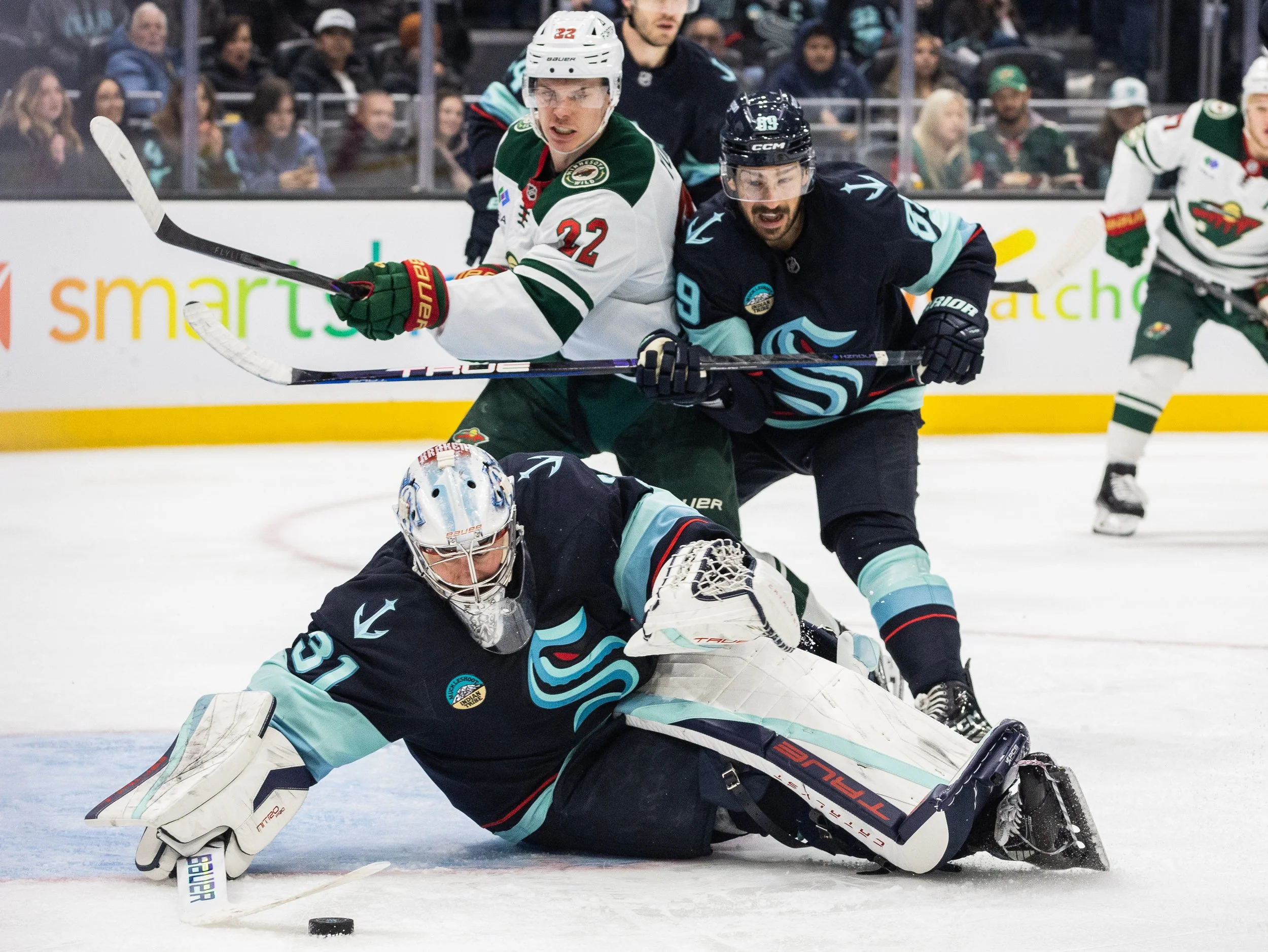  Philipp Grubauer #31 of the Seattle Kraken makes a save against the Minnesota Wild during the third period at Climate Pledge Arena on January 08, 2026 in Seattle, Washington. (Olivia Vanni / Getty Images) 