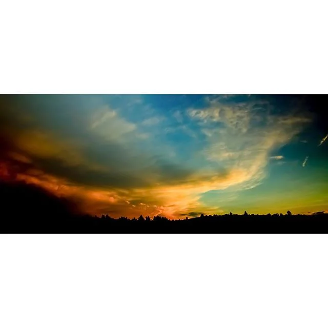 Here&rsquo;s a few more Montana pics! (Expect to see more in the near future)
&bull;
&bull;
&bull;
&bull;
#Montana #Sunset #Sunrise #Ranch #Nature #TotemPole #Tepee #YellowStone #DoubleTRanch #Photography #Photo #Art #Beautiful #Canon #Photoshop #Lig