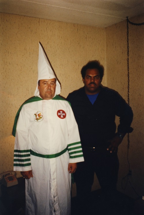 Daryl Davis with Roger, a Grand Dragon, who later left the KKK. 