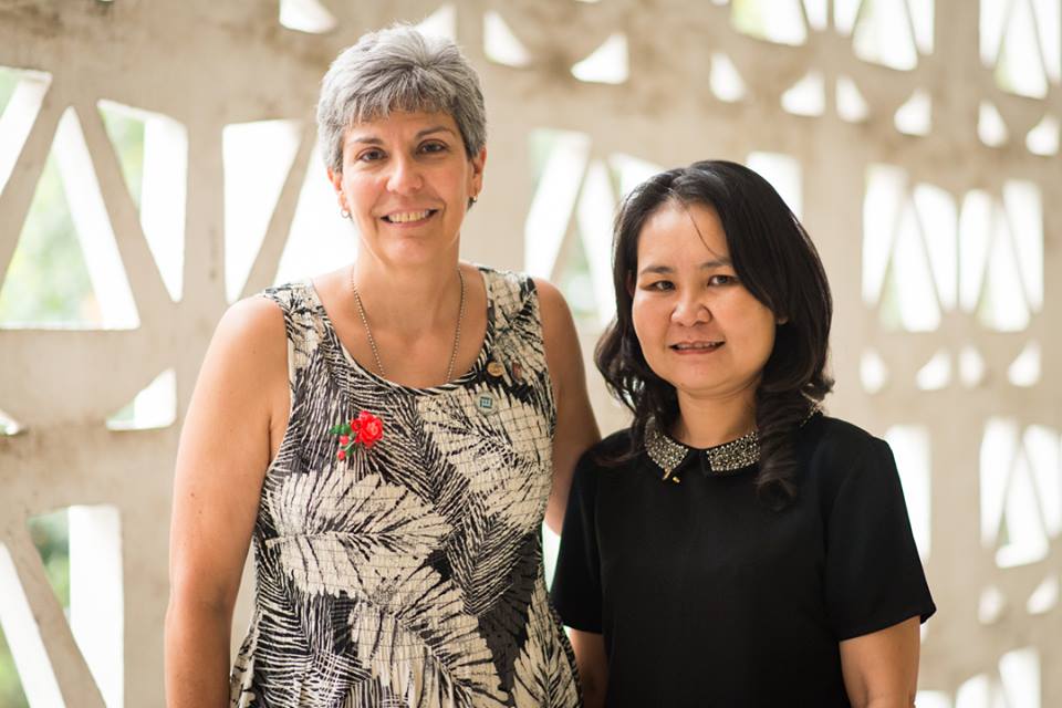 Ms. Diem with Margaret Von Lienen at the 2 Sides Project meeting in Ho Chi Minh City. Photo courtesy Anthony Istrico.