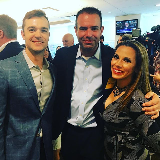 Another Amazing athlete @drobdrobdrob supporting another wonderful cause. Lovely to chat with you all today! #baseball #btigcharityday #makeacall #makeatrade #makeadifference #givingback