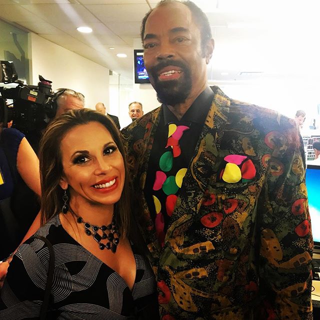 Can I just take a moment to say what a f’n legend @clydefrazier is... not to mention the coolest guy in the room. & that tie & pocket square combo today!!! No one could touch that style! #btigcharityday #makeacall #makeatrade #makeadifference #givingback #styleoftheday ##basketball #legend #clydefrazier
