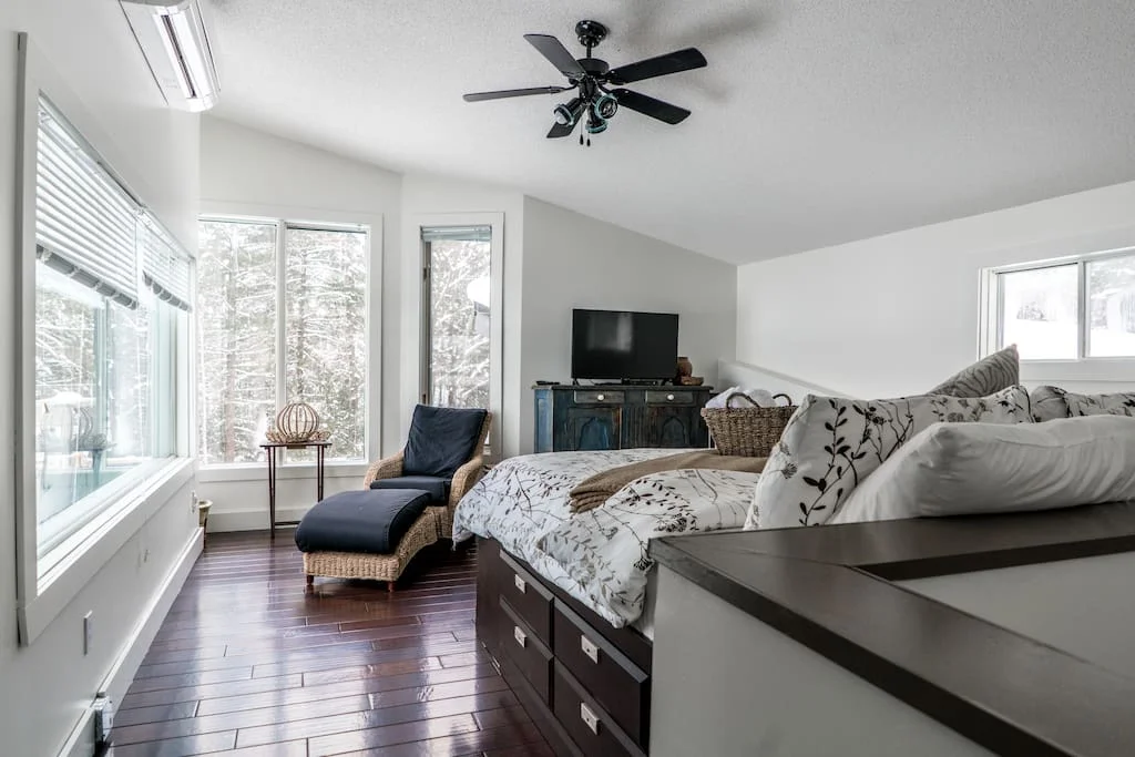 Bedroom 1 | AUTUMN EQUIOX RETREAT | two people - queen bed with full ensuite + private lakeview deck