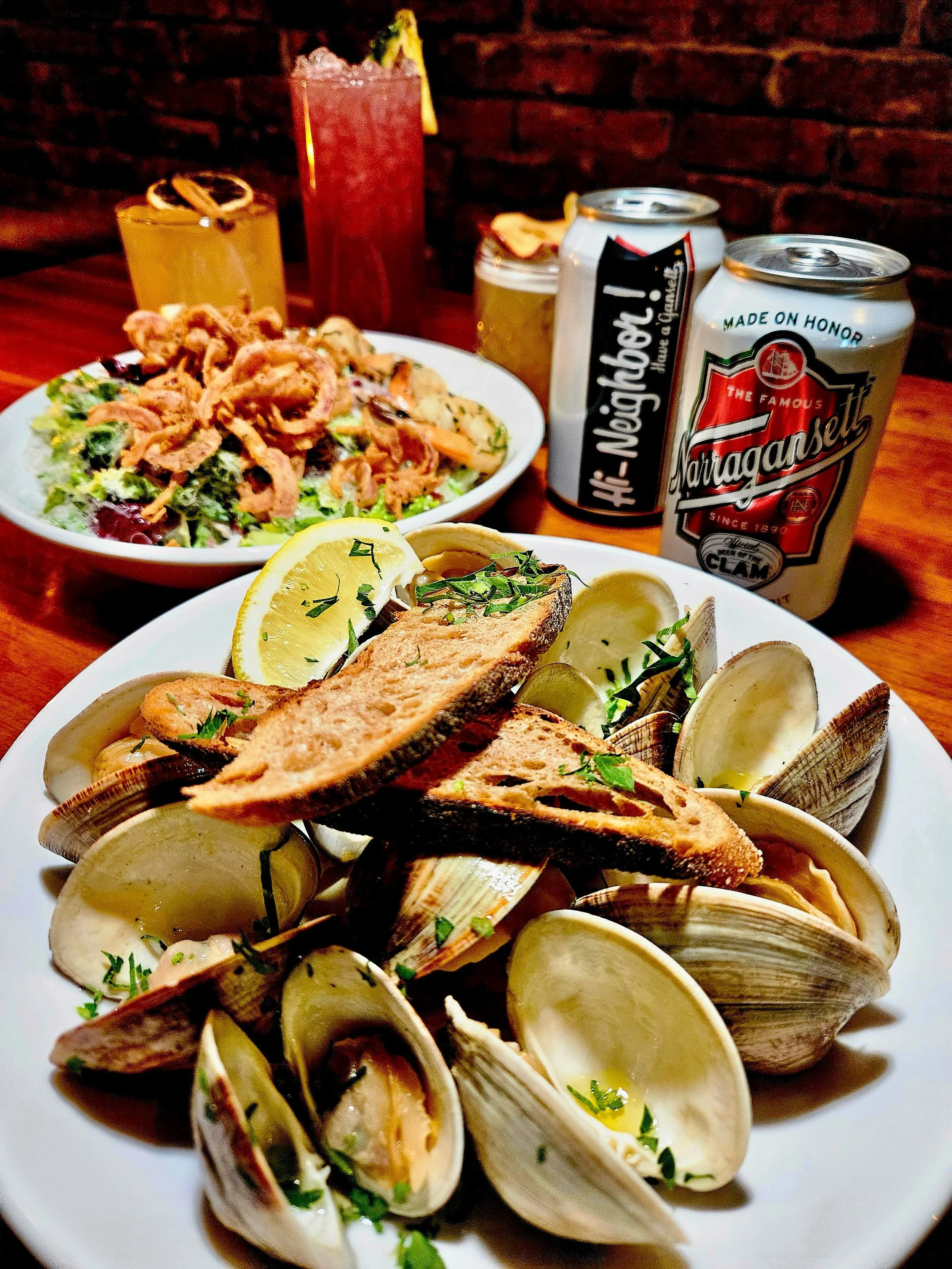CANS, CLAMS &amp; COCKTAILS! 
SATURDAY &amp; SUNDAY HAPPY HOUR 4-6! 

FRESH⚫️WILD-CAUGHT⚫️SUSTAINABLE
