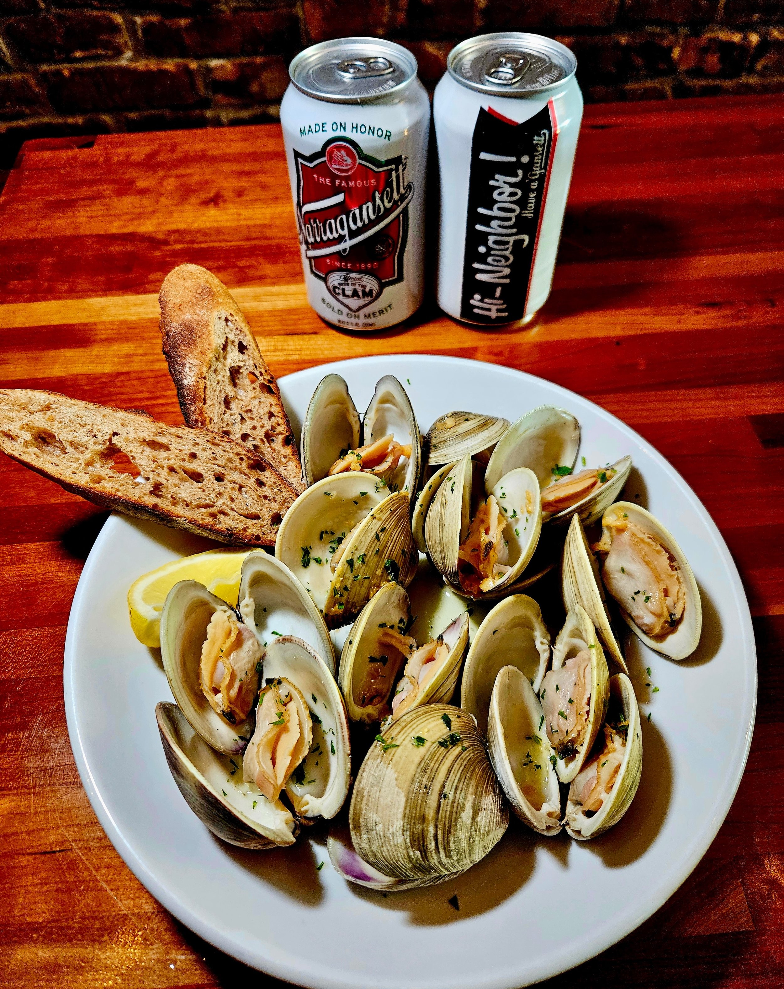 SATURDAYS &amp; SUNDAYS
THIS IS THE $15 TWO HOUR HAPPY HOUR 4-6!

FRESH⚫️WILD-CAUGHT⚫️SUSTAINABLE
