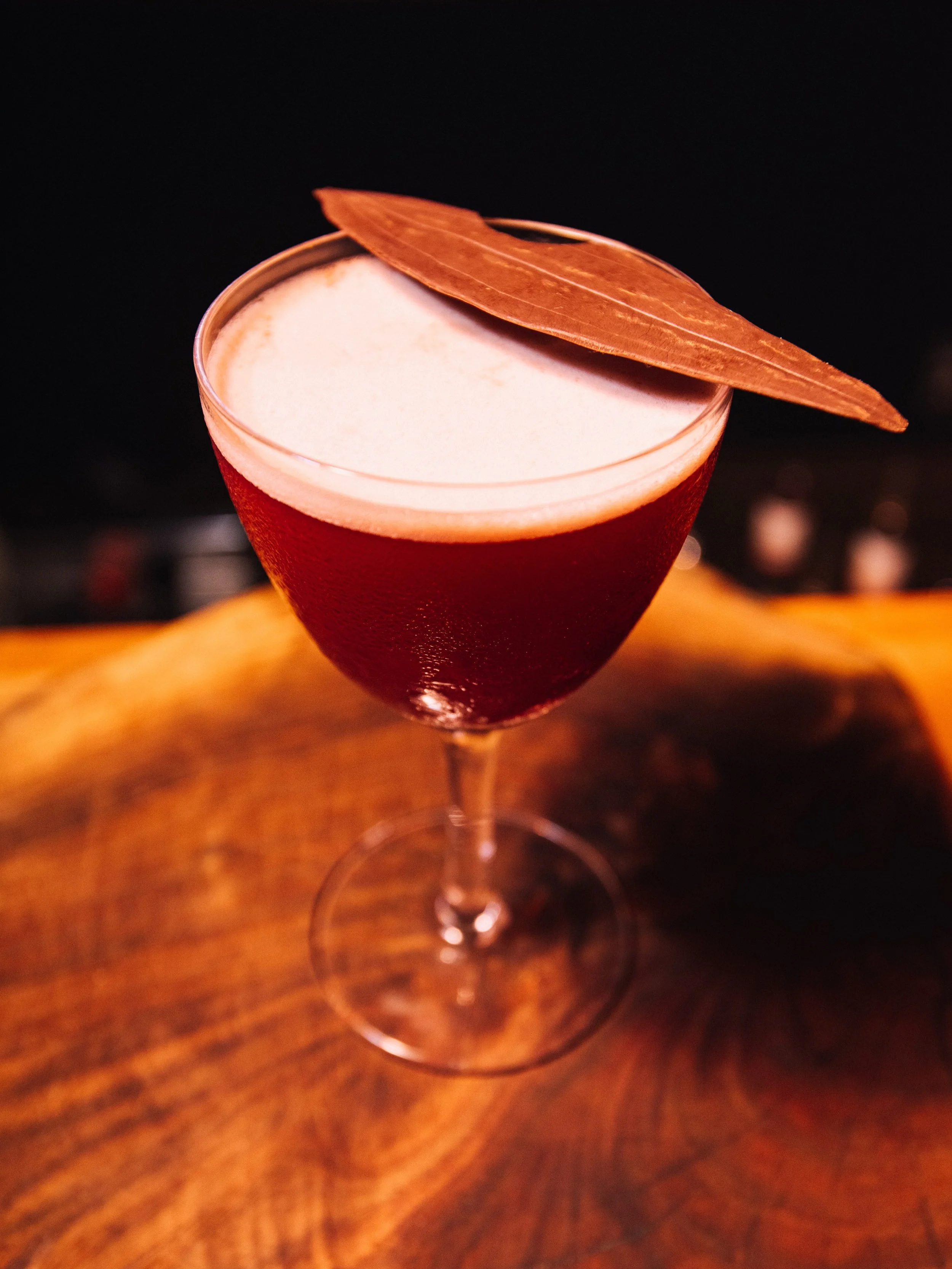 THIS IS NOT JUST ANOTHER SEASONAL COCKTAIL LIST FROM TFF!! THIS IS A COCKTAIL PROGRAM THAT CHALLENGES SOME OF THE BEST IN THE COUNTRY!

JUST A TINY NOOK IN @downtownsyracuse 

MIDNIGHT RIDER 

SCOTCH
BLACKBERRY LIQUEUR
BRAULIO
COCCHI AMERICANO
LEMON
