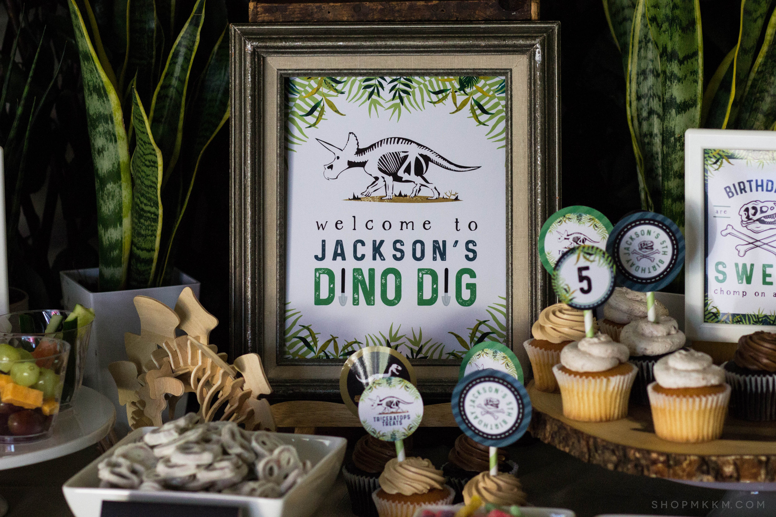 dinosaur-dig-party-free-printable-food-cards-merry-grace-design-co