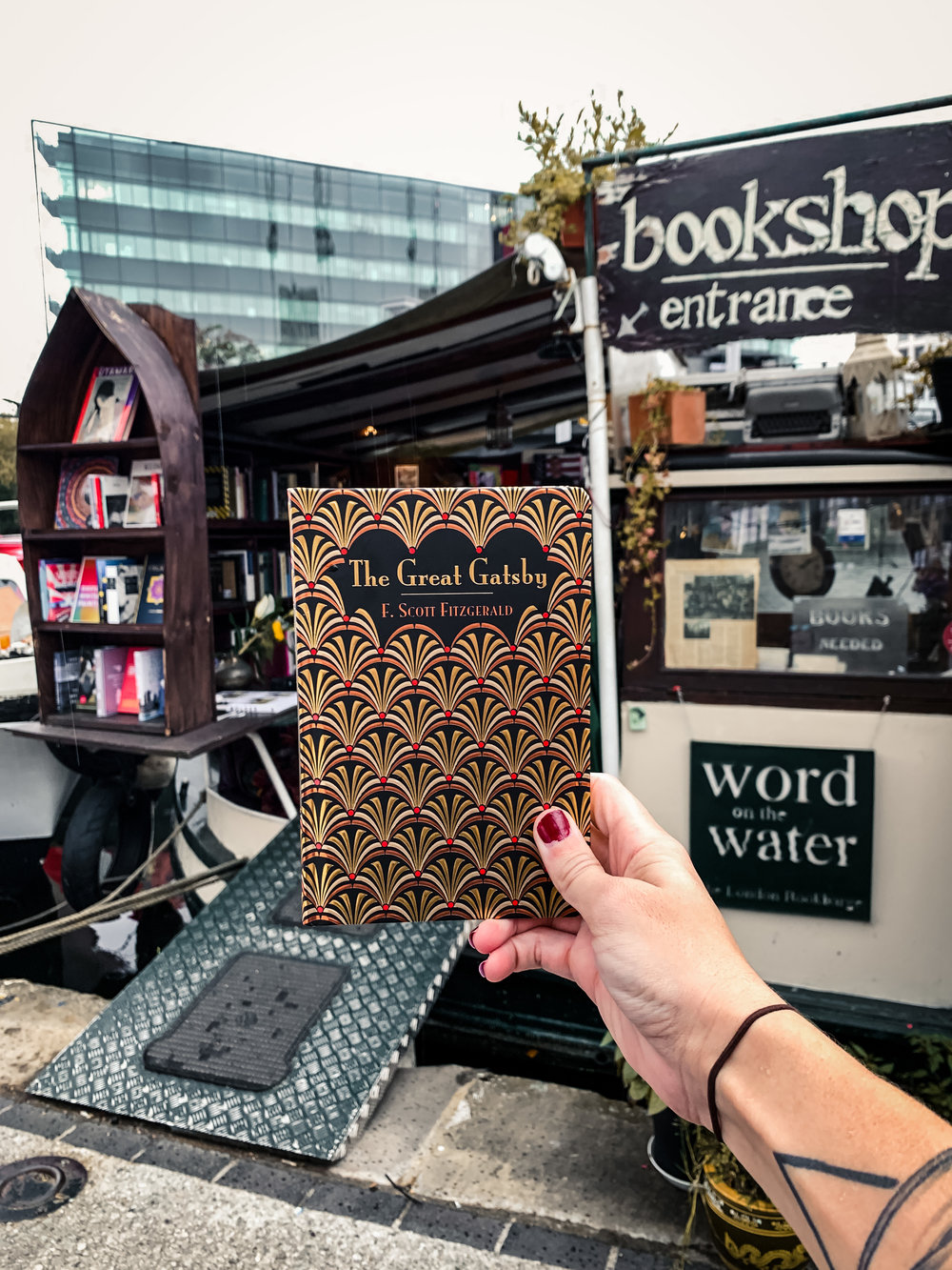 Word on the water is a charming little book barge located in the Kings Cross area of London. // mkkmdesigns