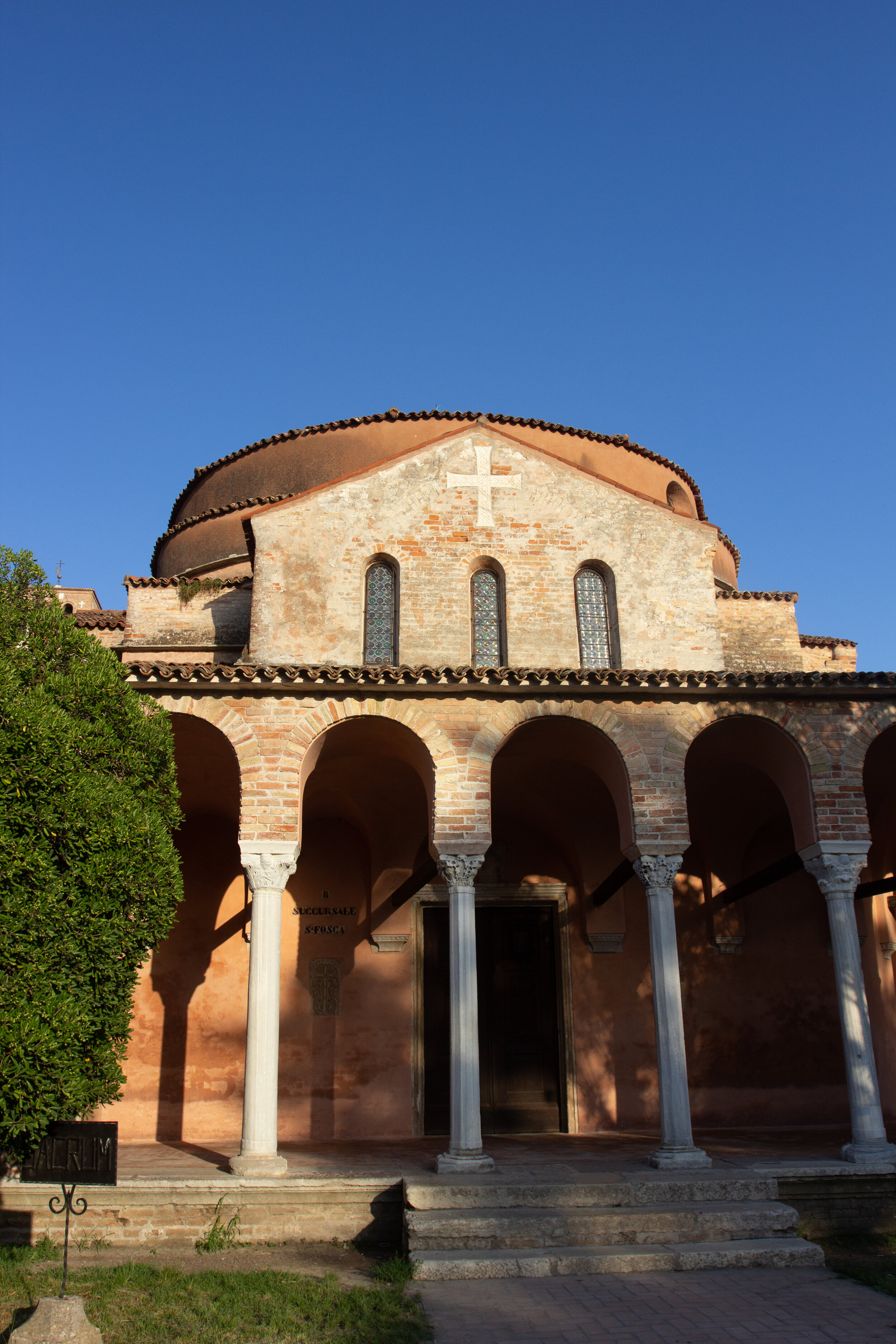 Cathedral in Torcello, Venice Italy | merry-grace.com